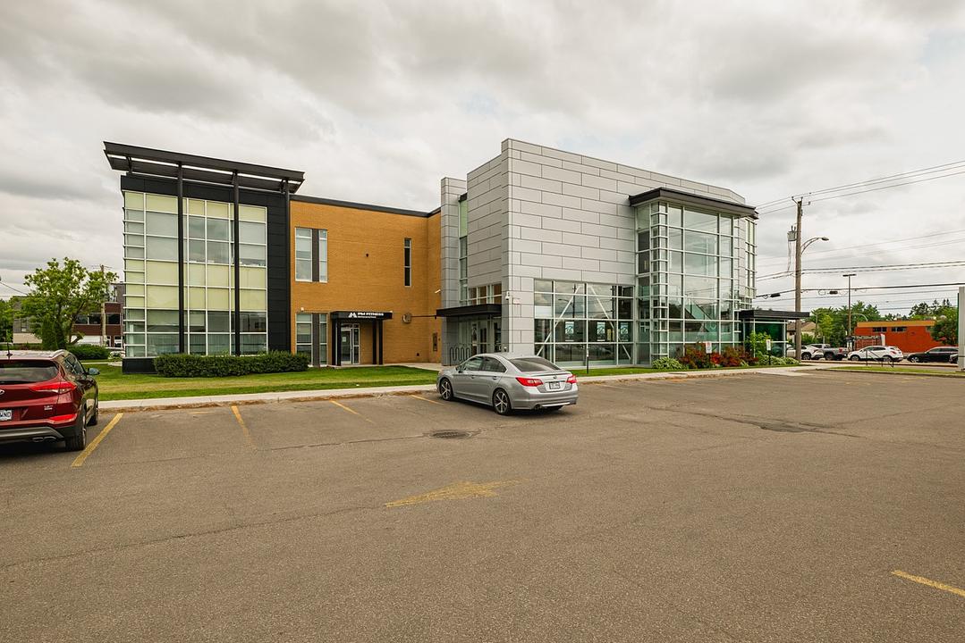 1070 Boulevard Curé-Labelle, Blainville, QC