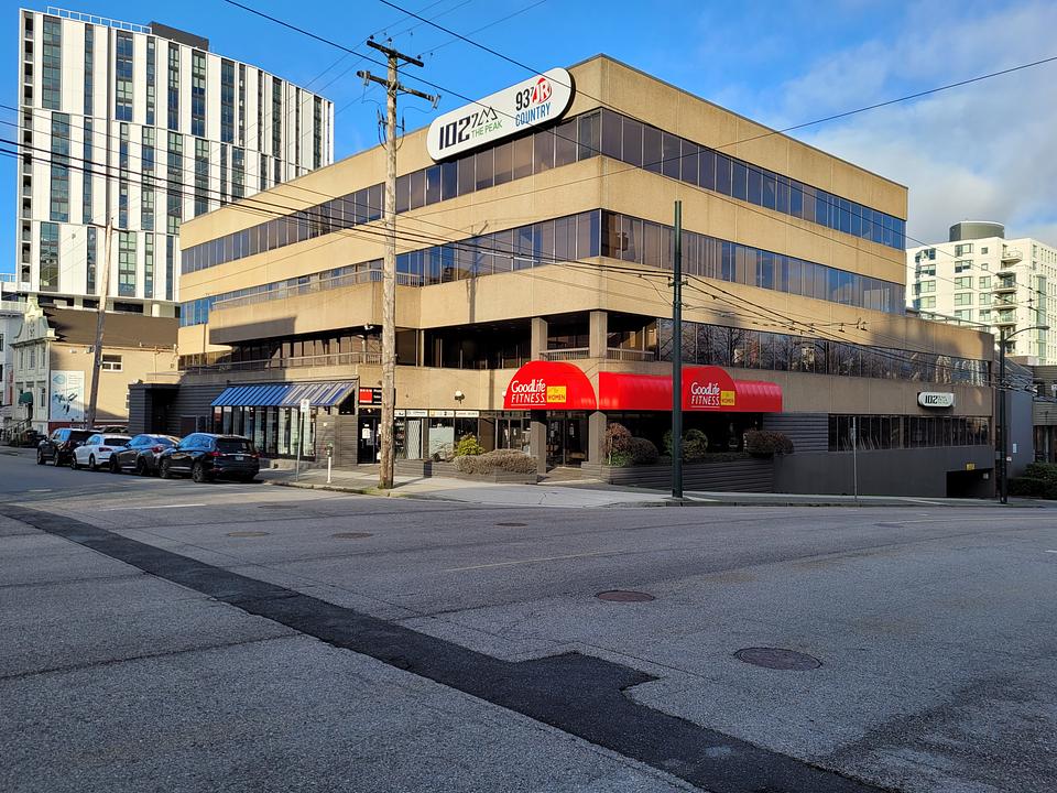 400 - 1401 West 8th Avenue, Vancouver, BC