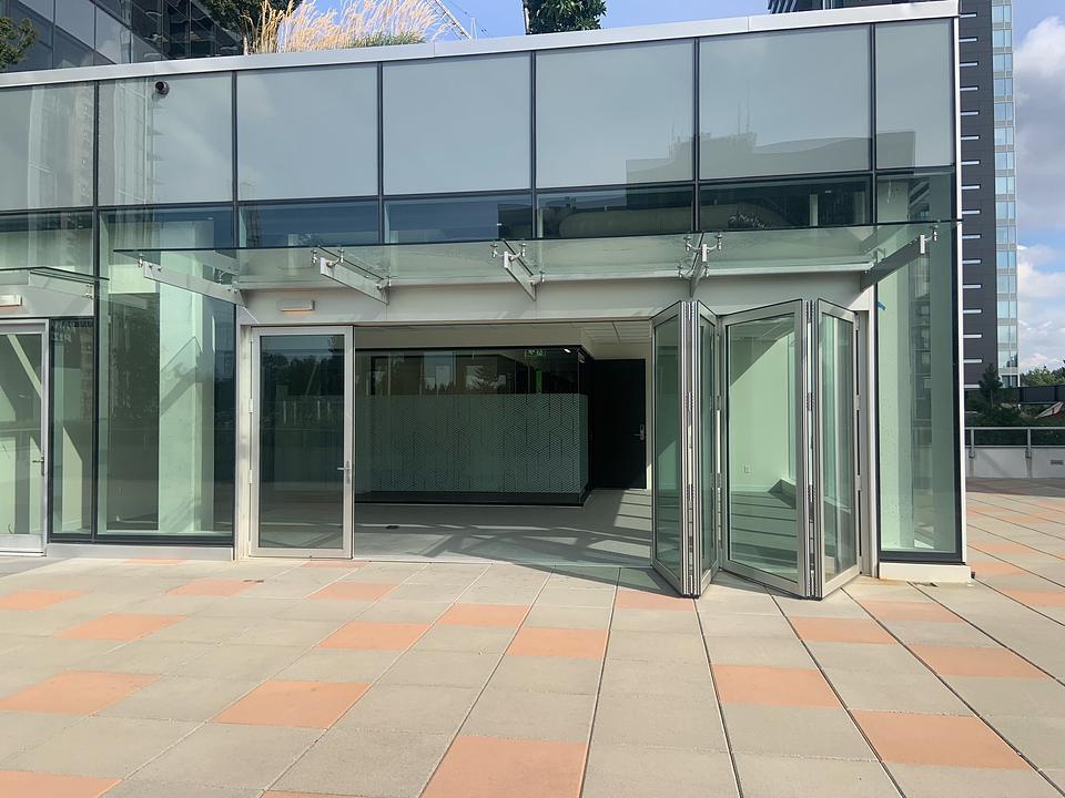 337 - 9850 King George Boulevard, Surrey, BC