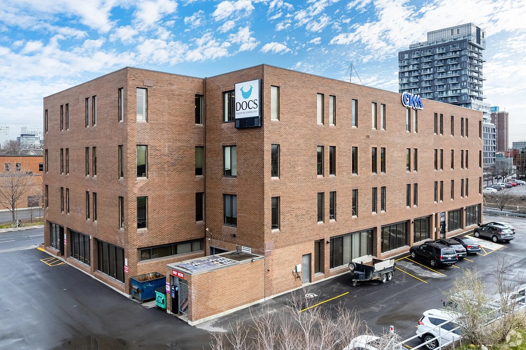 205 - 240 Catherine Street, Ottawa, ON