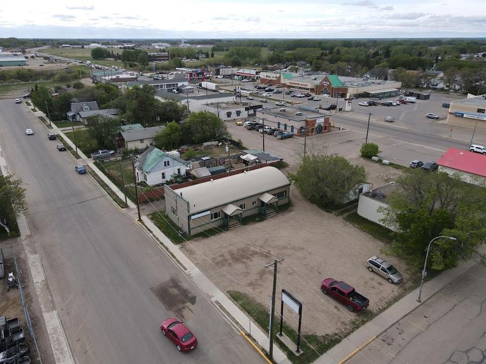 5200 - 50 Street, High Prairie, AB