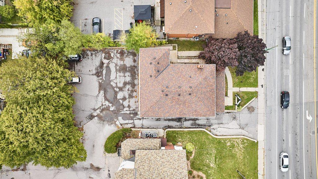 215 Simcoe Street North, Oshawa, ON