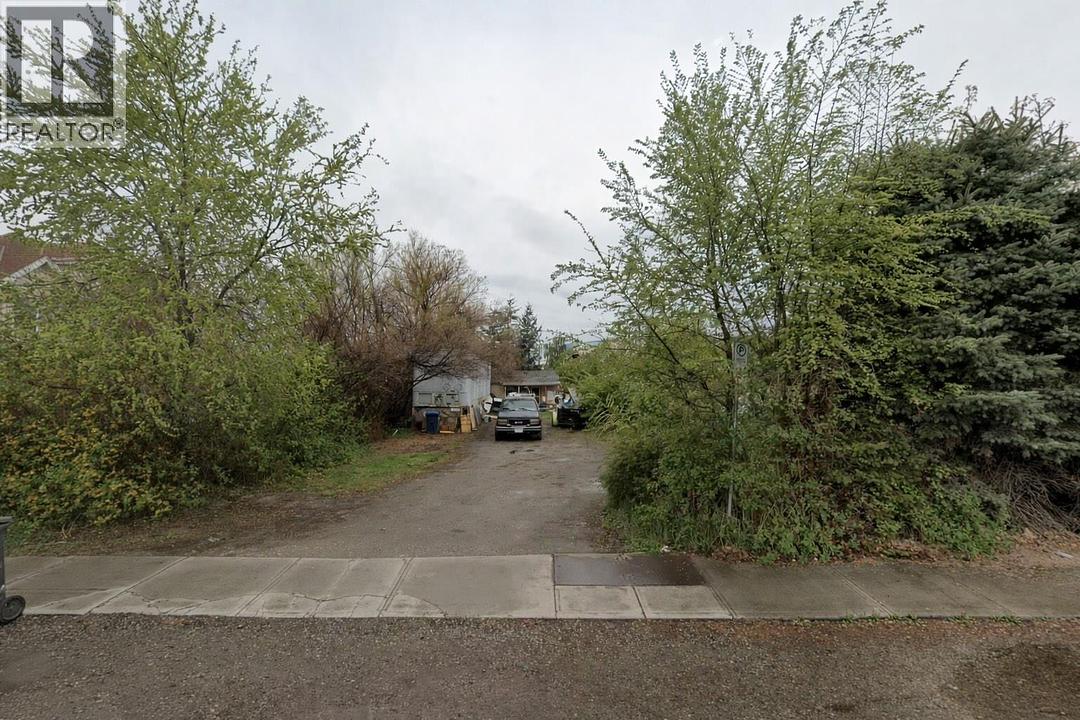1896 Ambrosi Road, Kelowna, BC