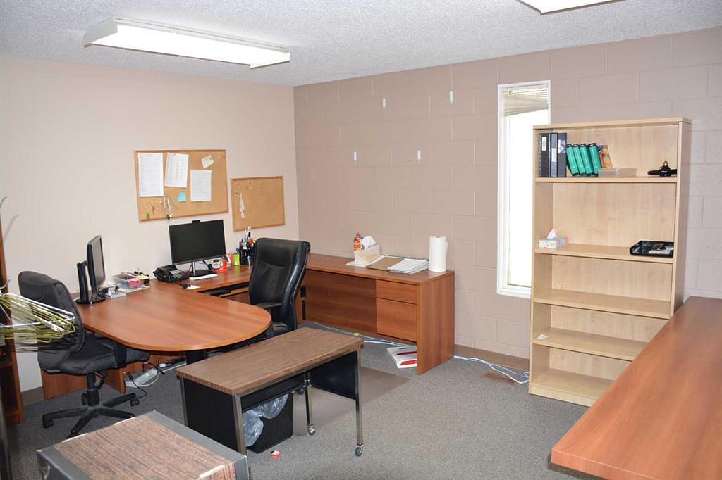 9910 97 Avenue, Peace River, AB