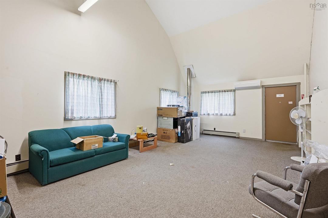 7800 Highway 14, Newport, NS