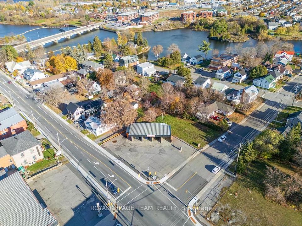12 Elgin Street East, Arnprior, ON
