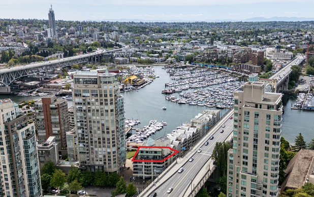 701 - 1006 Beach Avenue, Vancouver, BC