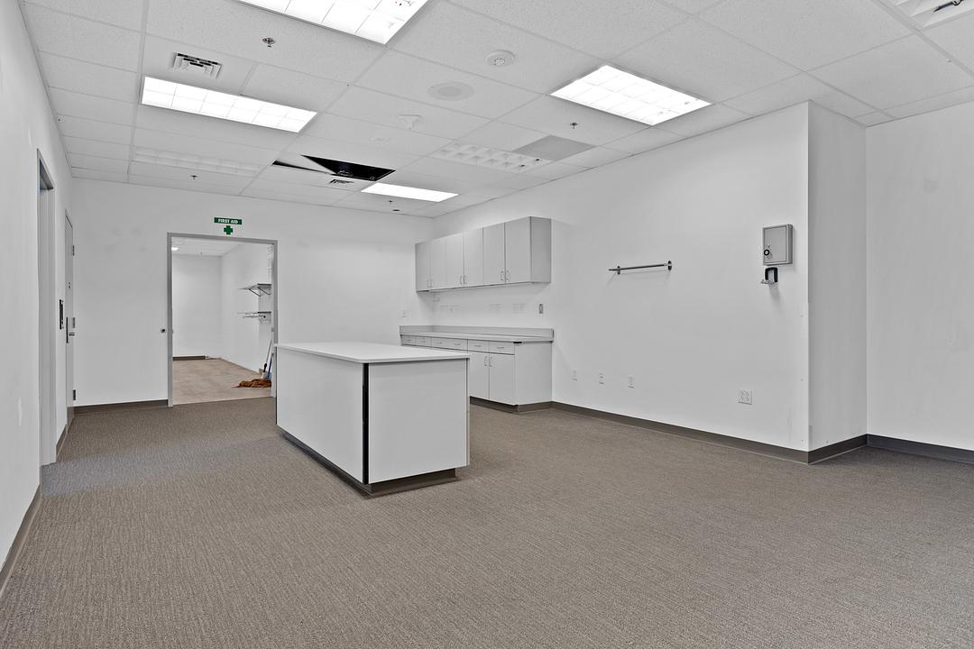610 Industrial Avenue, Ottawa, ON