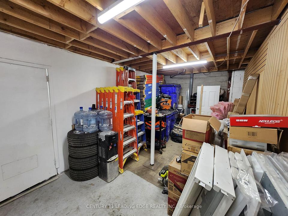3 - 52 Airview Road, Toronto, ON