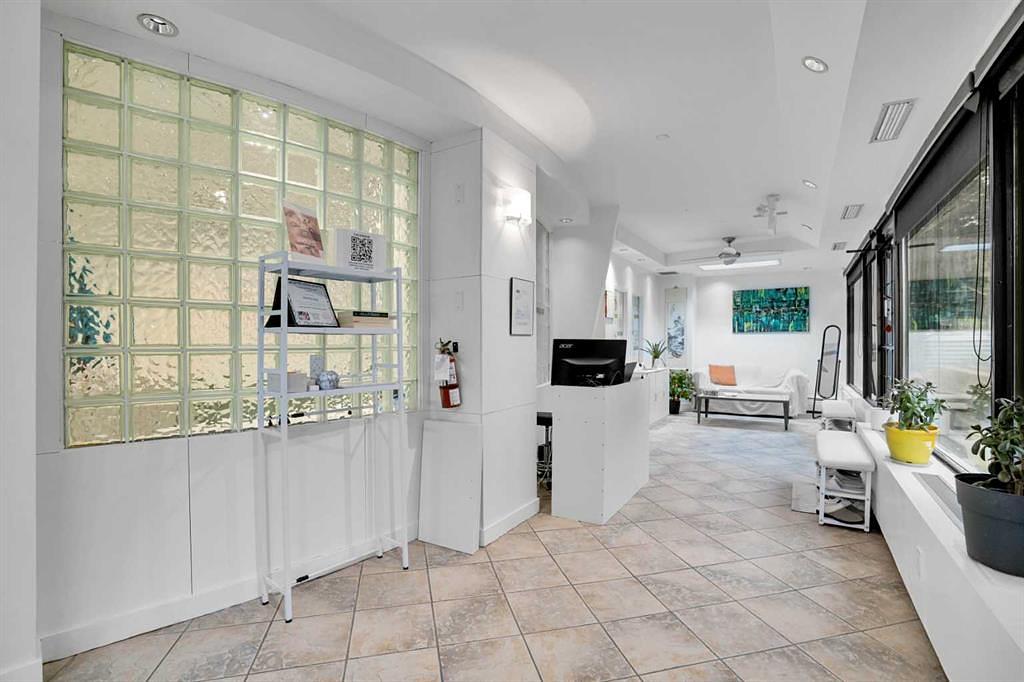 1330 12 Avenue Southwest, Calgary, AB