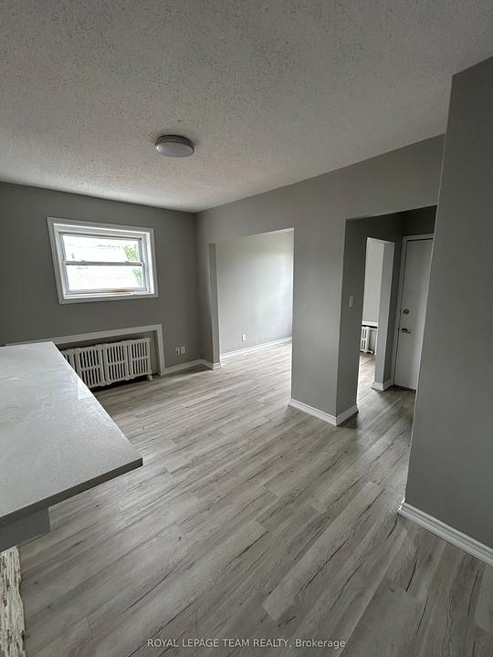 883 Somerset Street West, Ottawa, ON