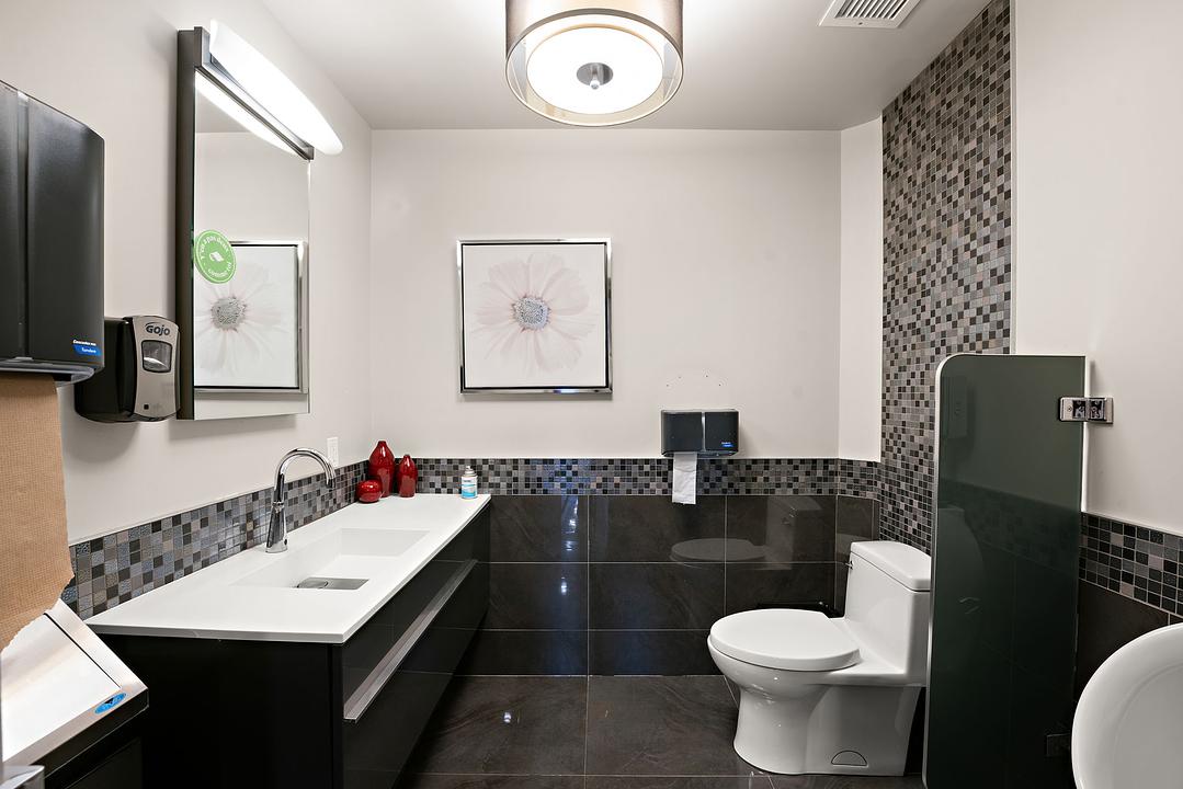 77 Boulevard Marie-Victorin, Candiac, QC