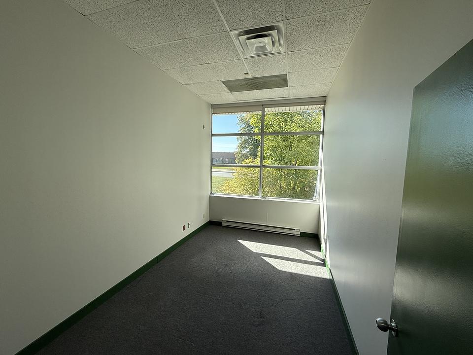 100 - 1001 Thomas Spratt Place, Ottawa, ON
