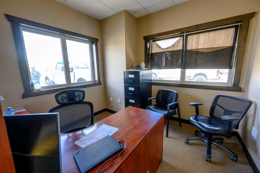 10709 79 Avenue, Clairmont, AB