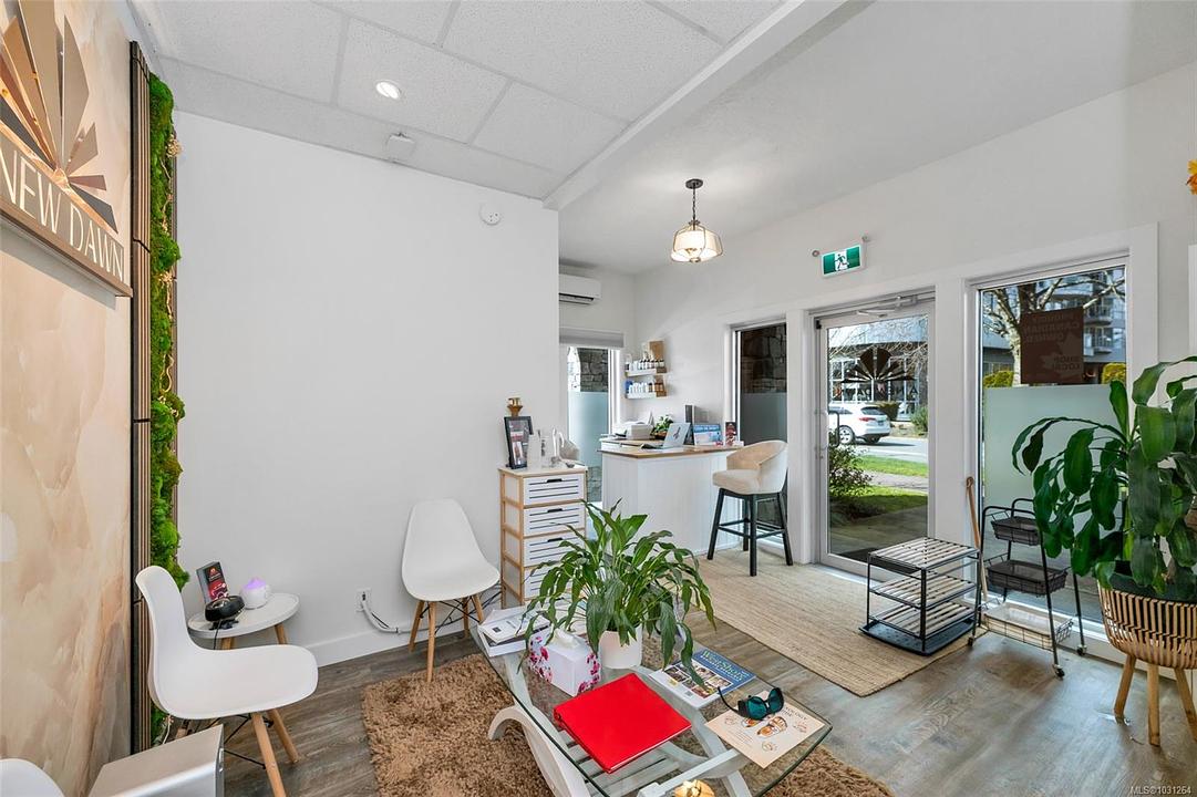#111 - 689 Hoffman Avenue, Victoria, BC