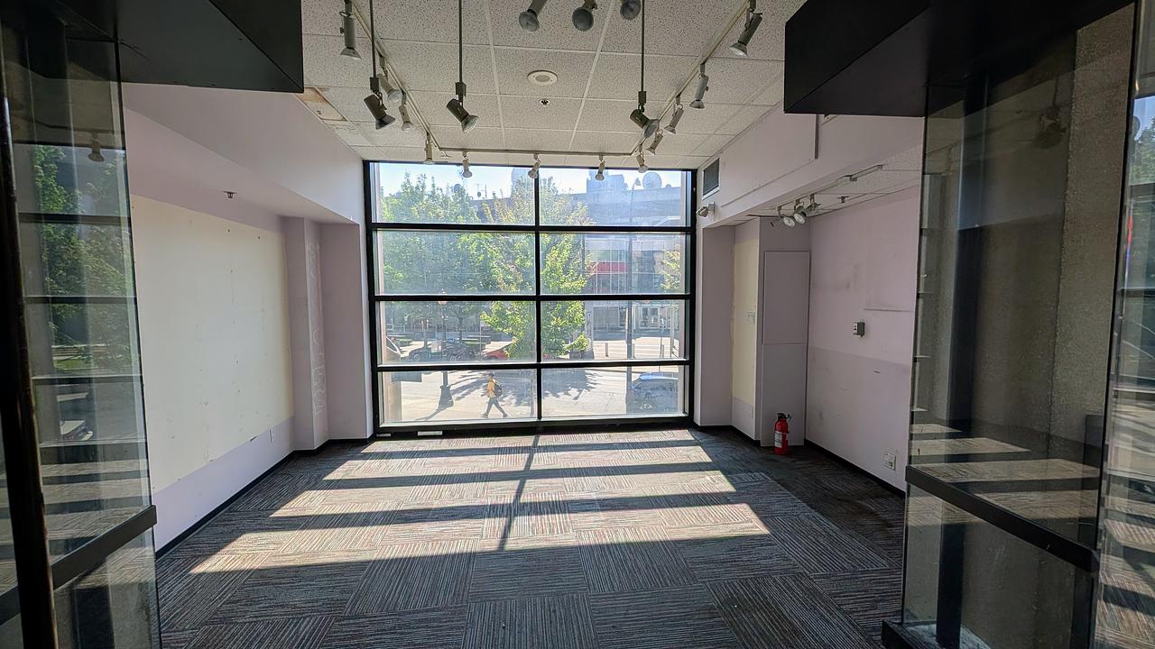 105 - 300 West Georgia Street, Vancouver, BC