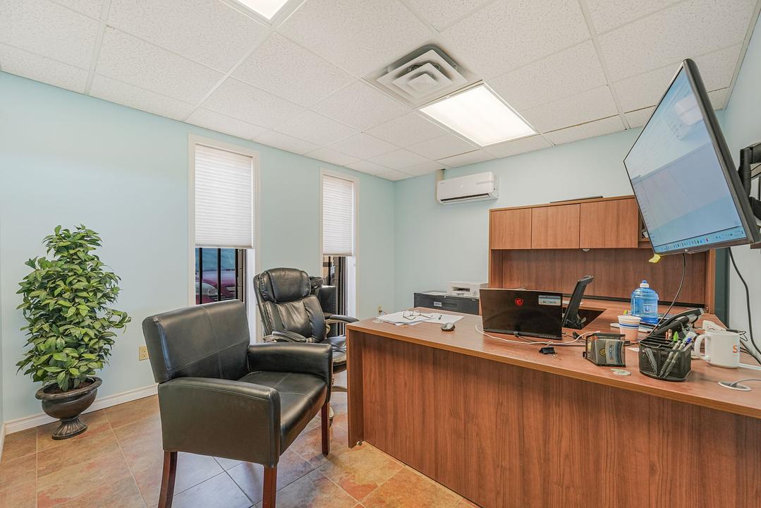 20408 107 Avenue Northwest, Edmonton, AB
