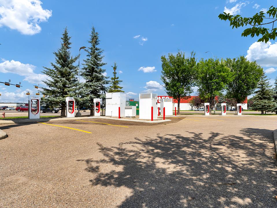#4-103 - Strachan Road Southeast, Medicine Hat, AB