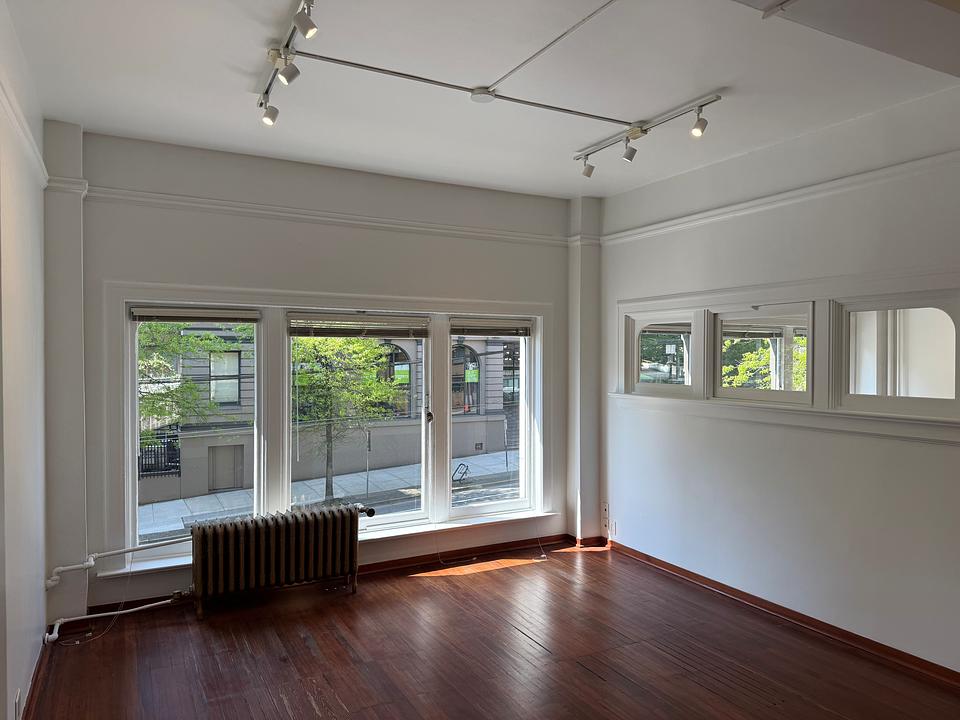 105/106 - 119 West Pender Street, Vancouver, BC