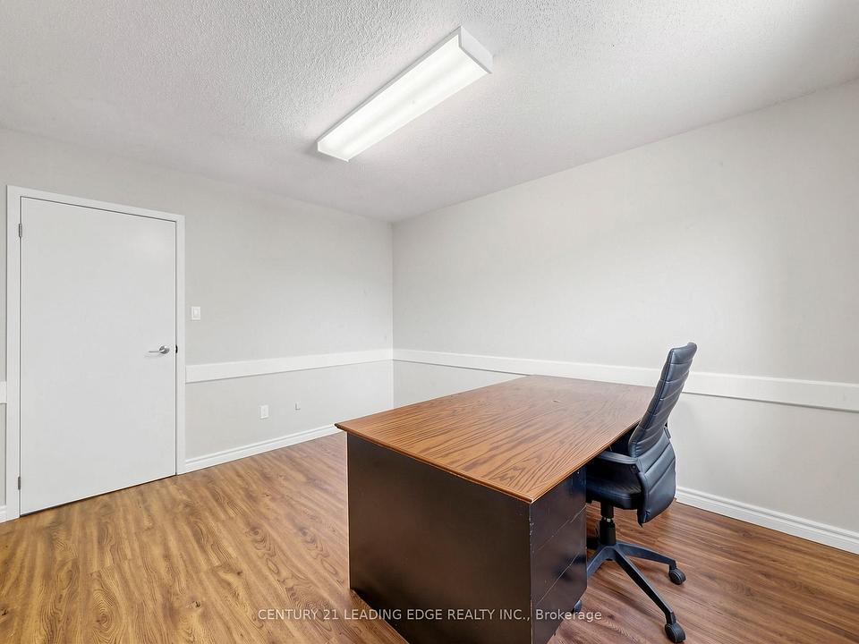 21 Metro Road South, Georgina, ON