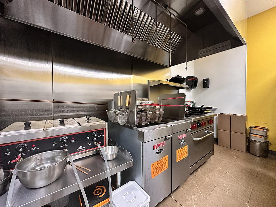 7133 Winterburn Road Northwest, Edmonton, AB