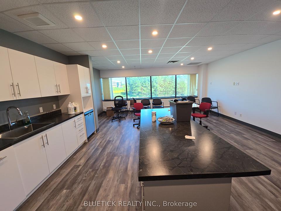 202 - 2233 Argentia Road, Mississauga, ON