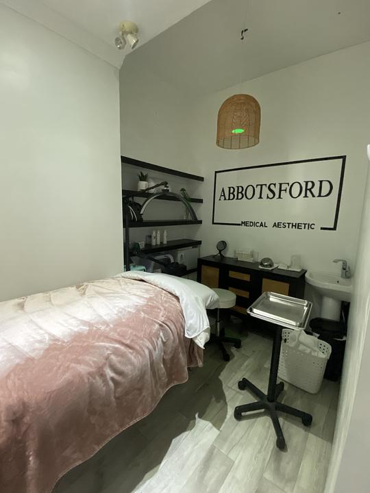 2575 Montrose Ave, Abbotsford, BC