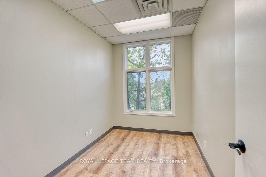 84 Centrepointe Drive, Ottawa, ON