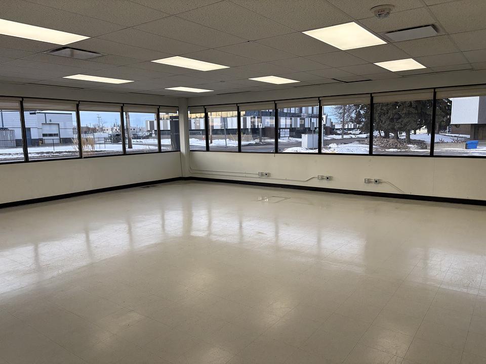 14904 123 Avenue Northwest, Edmonton, AB