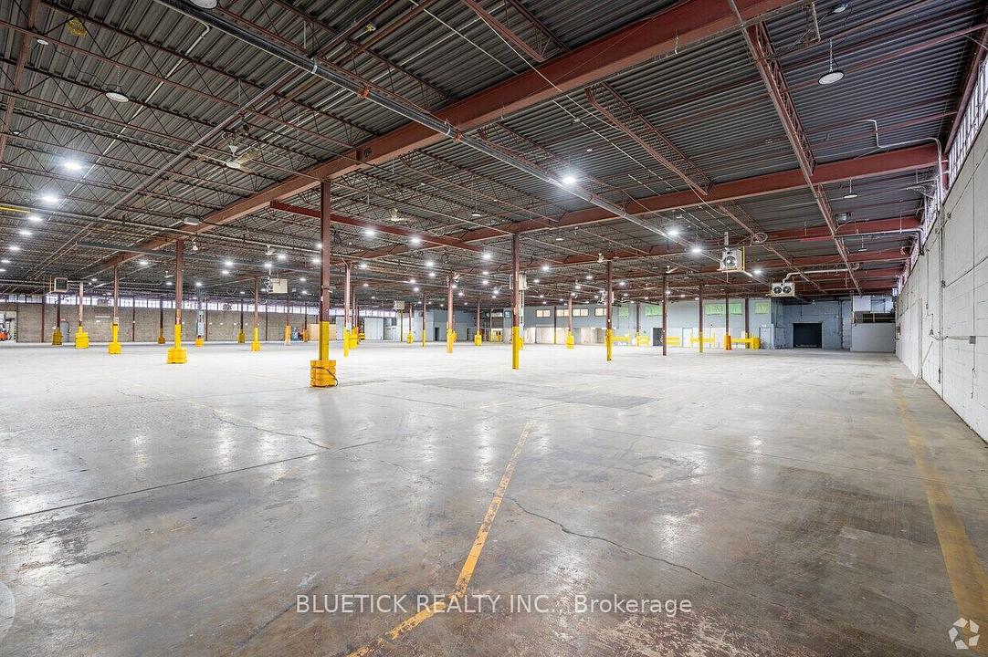 3 - 25 Tangiers Road, Toronto, ON