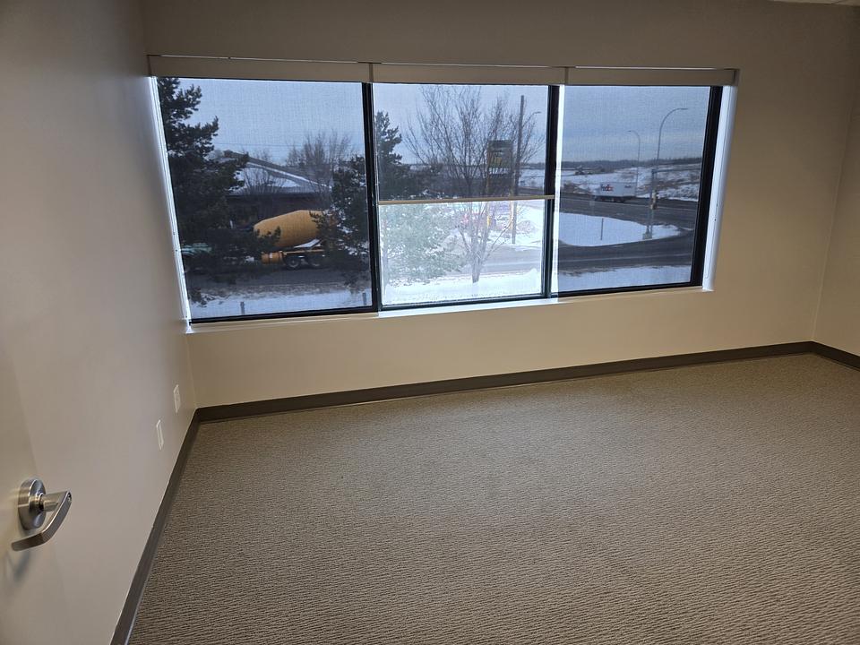 11486 Winterburn Road Northwest, Edmonton, AB