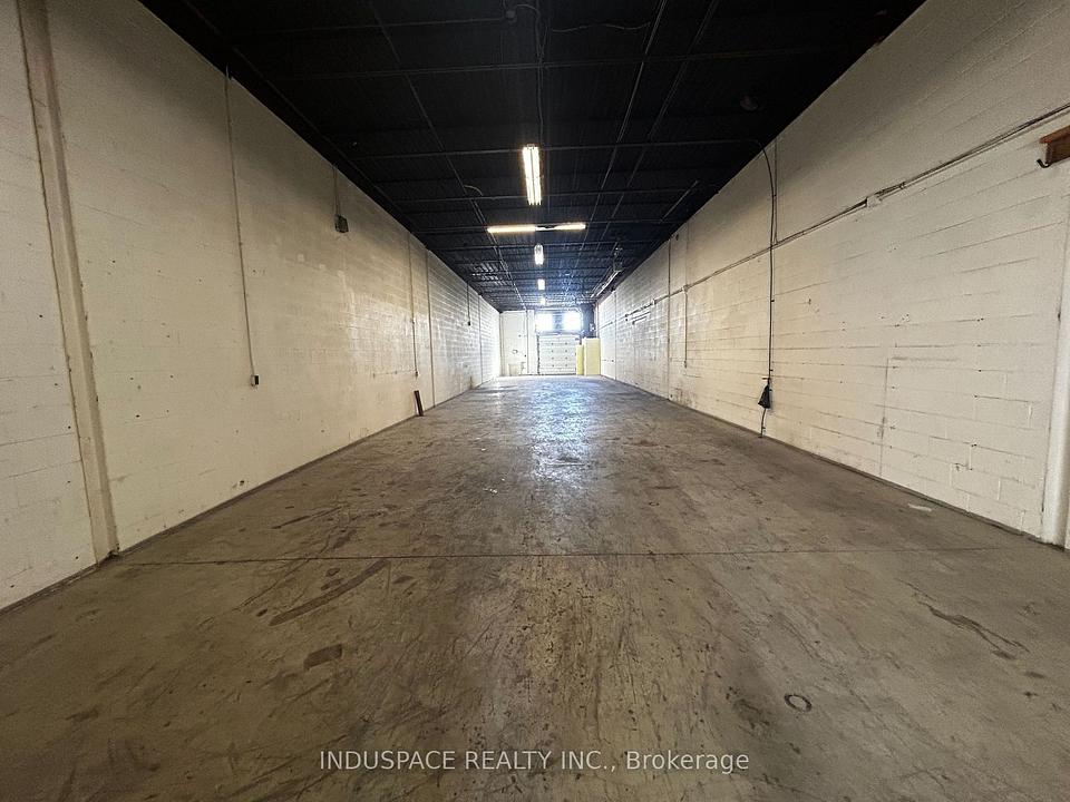 2 - 2480 Cawthra Road, Mississauga, ON