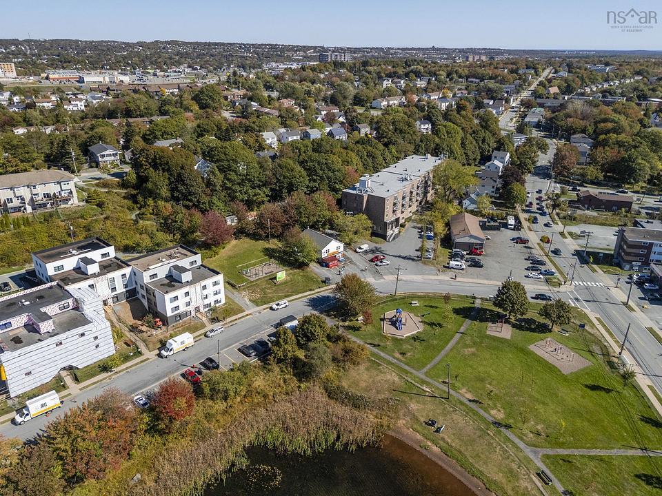 16 - 6 Lakefront Road, Dartmouth, NS