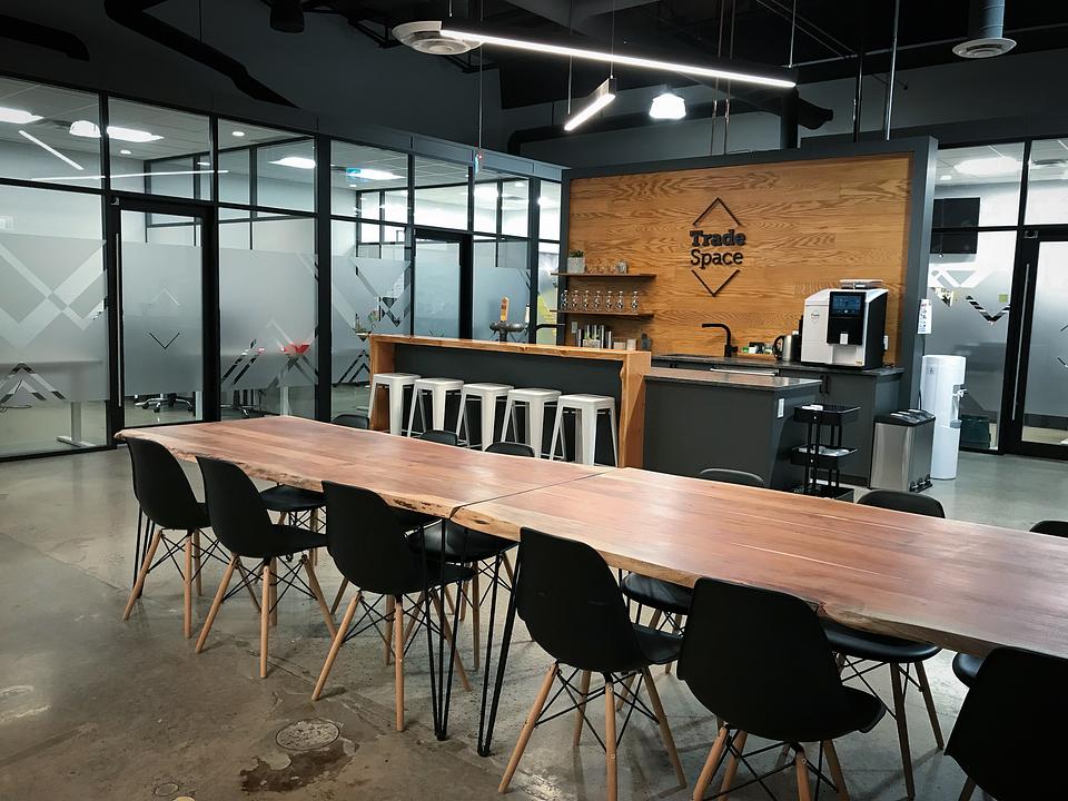 600 sqft Warehouse + Access to Coworking Space - 4030 8 St SE, Calgary, AB
