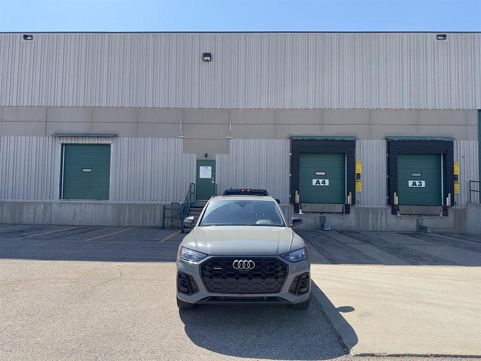 110 - 2730 39 Avenue Northeast, Calgary, AB