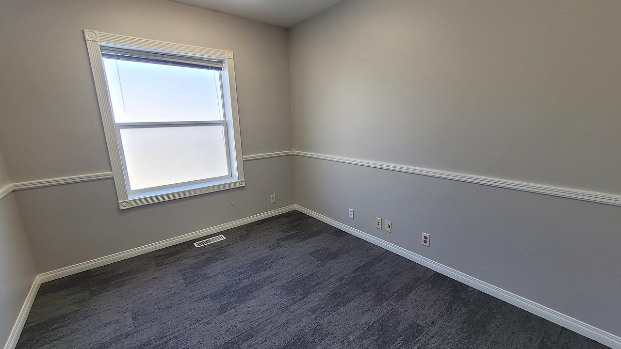 200 - 5520 2 Street Southwest, Calgary, AB