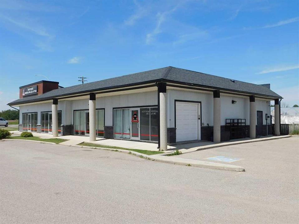 #2 - 220 North Railway Street, Okotoks, AB