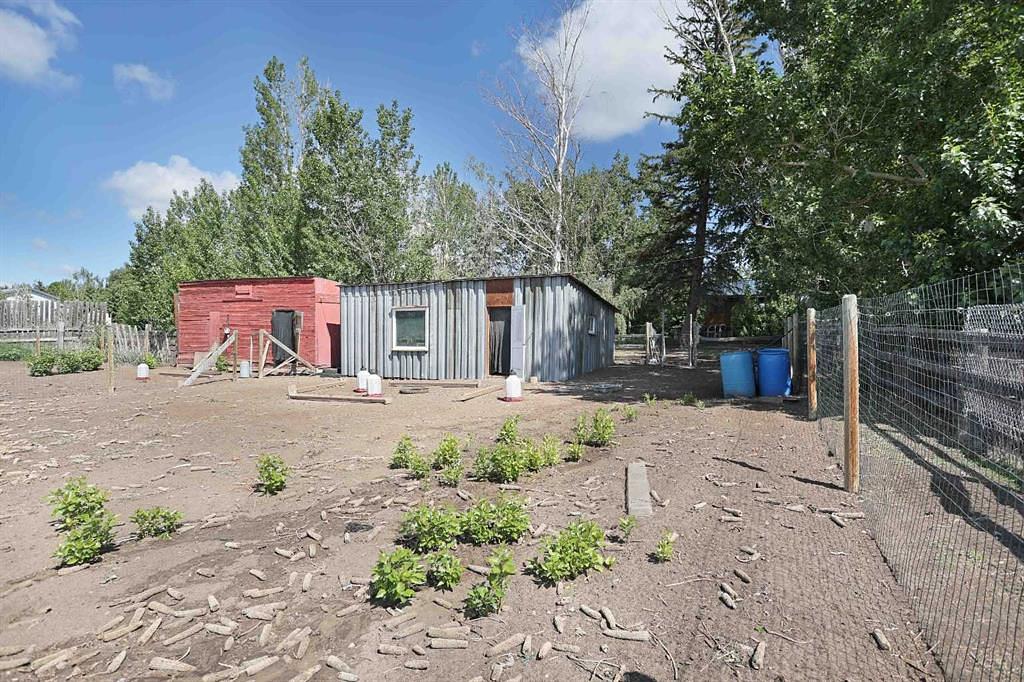 185077 RR153, Rural Newell, County of, AB