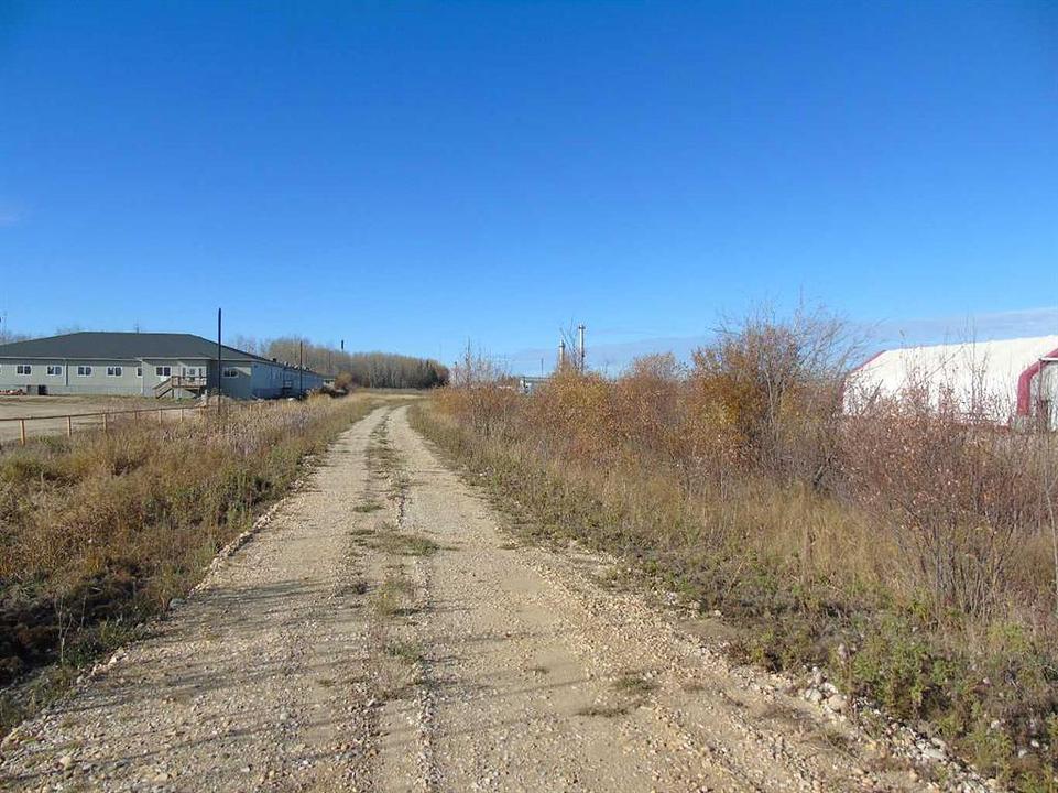 West Mitsue Ind Road, Slave Lake, AB