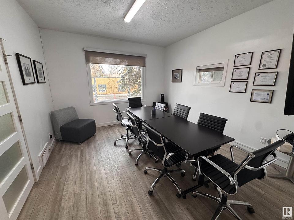 12615 Stony Plain Road, Edmonton, AB