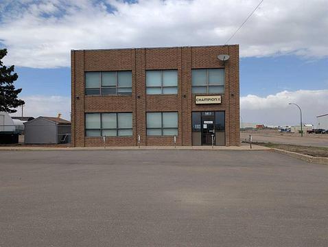 1811 Broadway Avenue East, Redcliff, AB