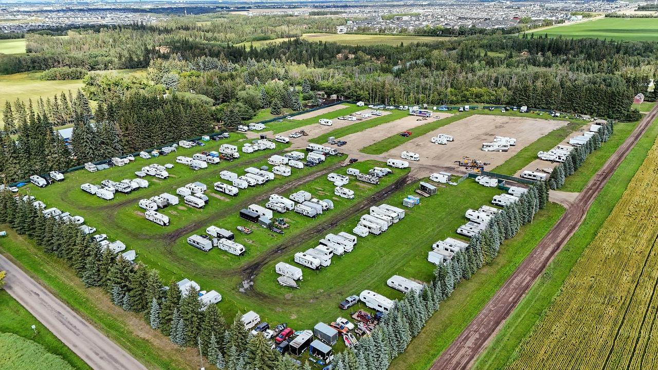 16815 41 Avenue Southwest, Edmonton, AB