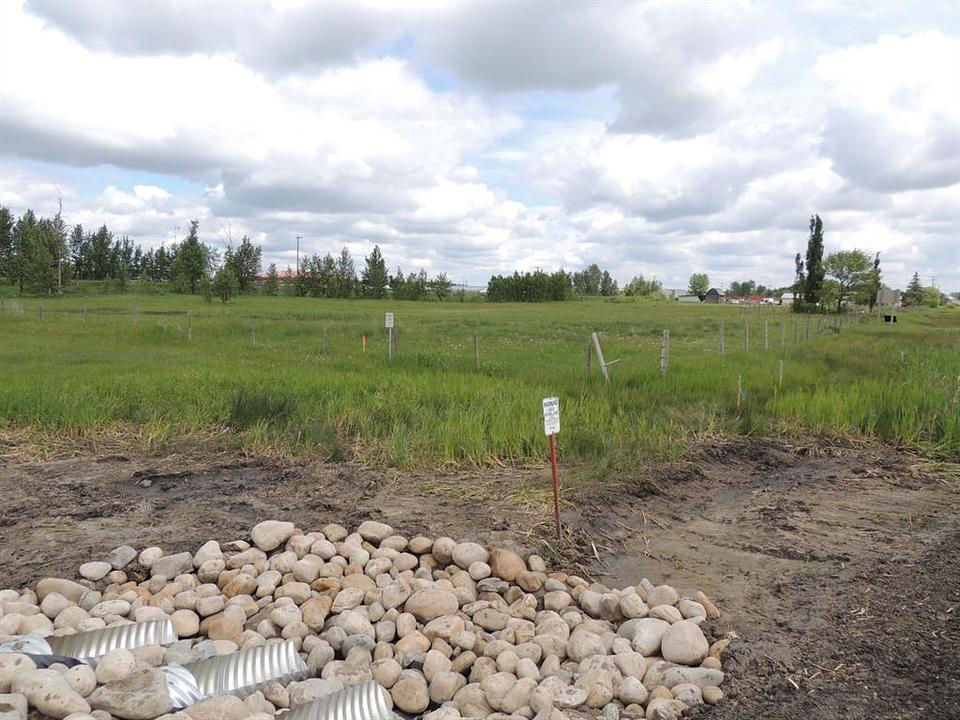 3910 Alberta 12, Lacombe, AB