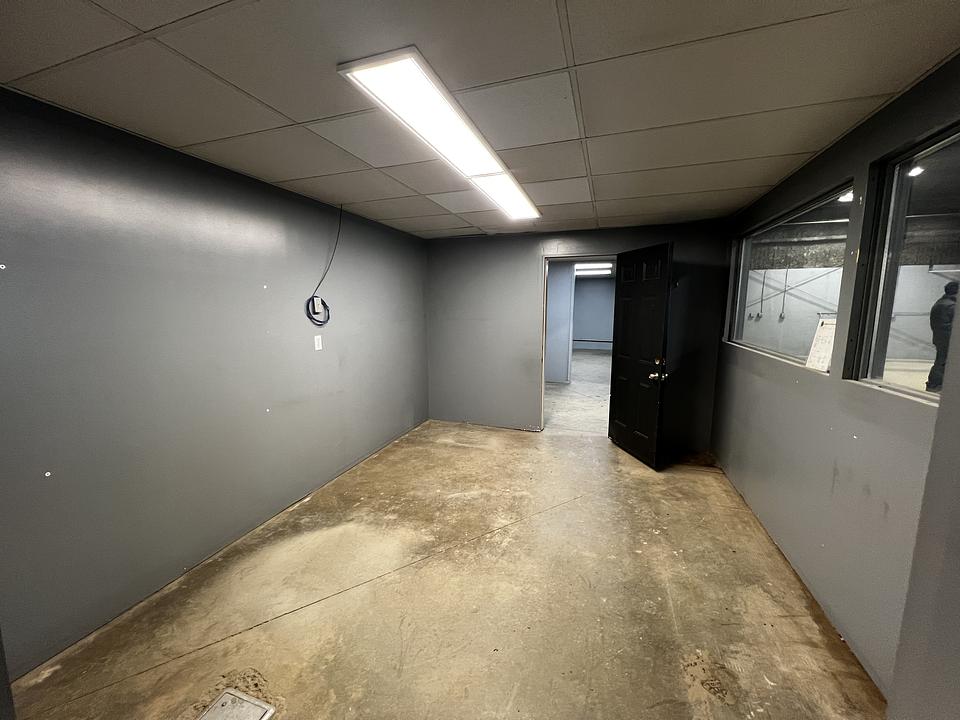 7895 50 Avenue, Red Deer, AB