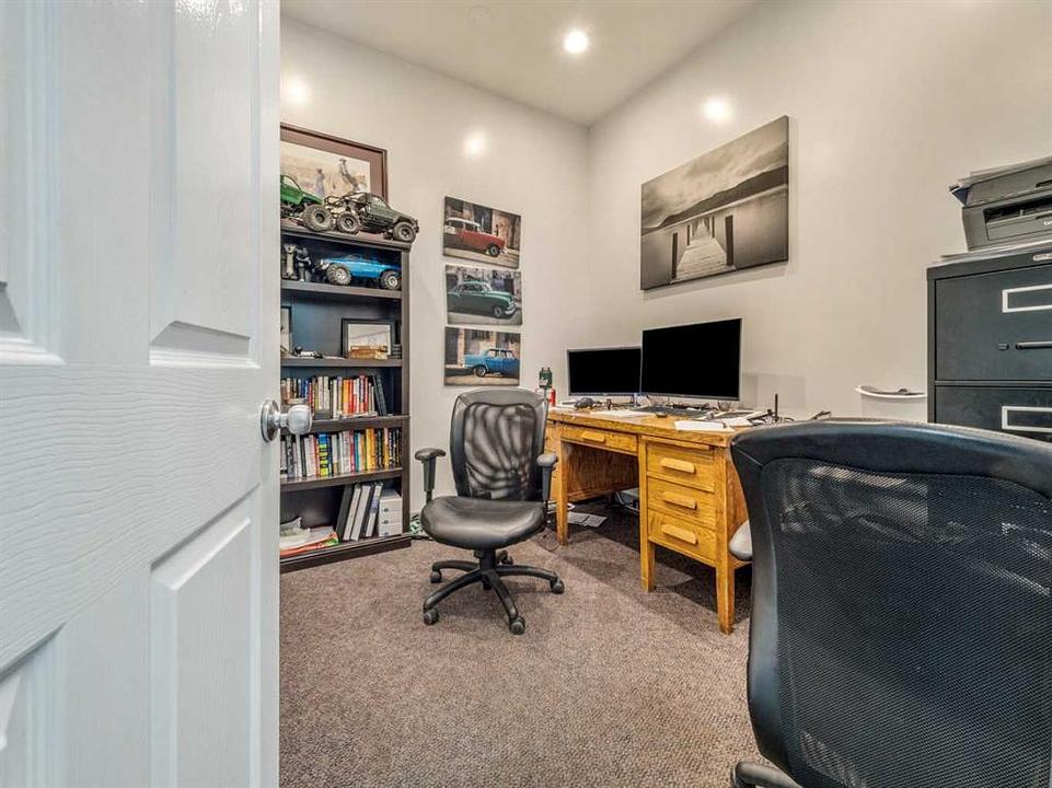 19 Broadway Street North, Raymond, AB