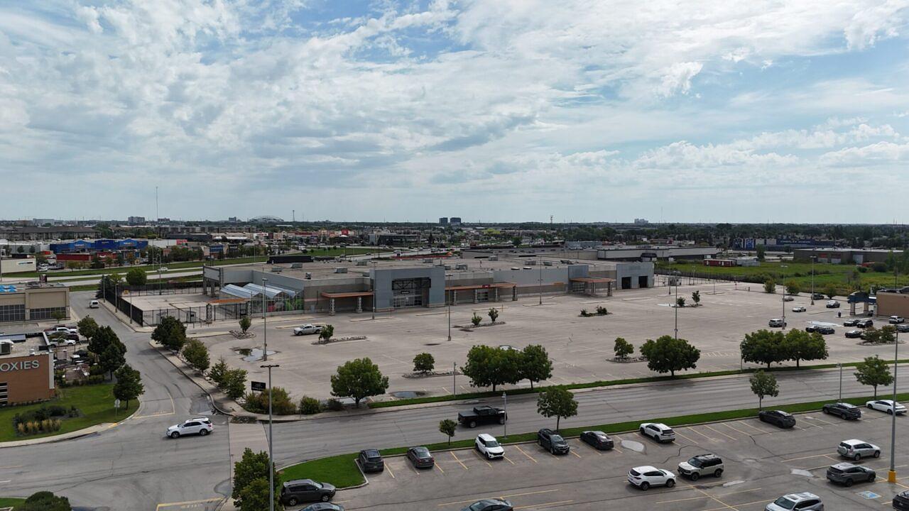 1636 Kenaston Boulevard, Winnipeg, MB