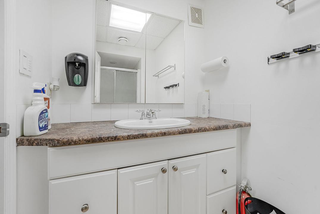 20408 107 Avenue Northwest, Edmonton, AB