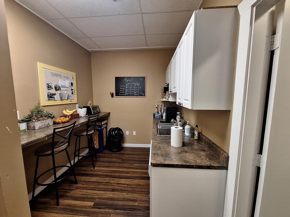 101 - 1808 Bowen Rd, Nanaimo, BC