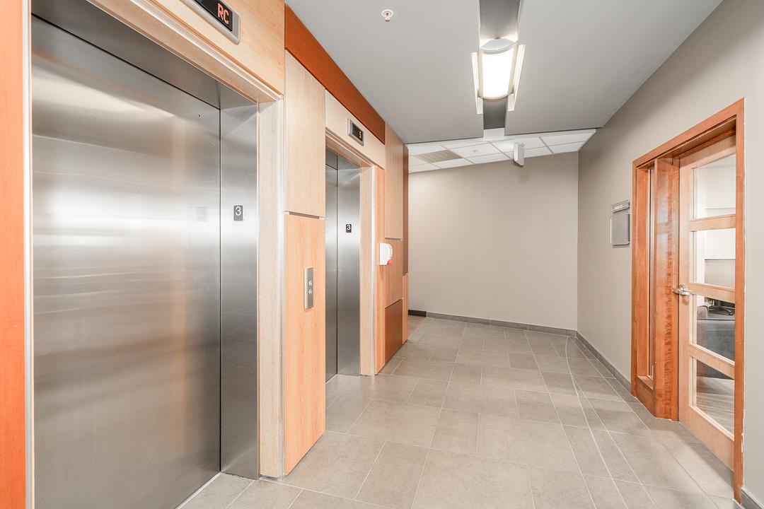825 Boulevard Lebourgneuf, Québec, QC