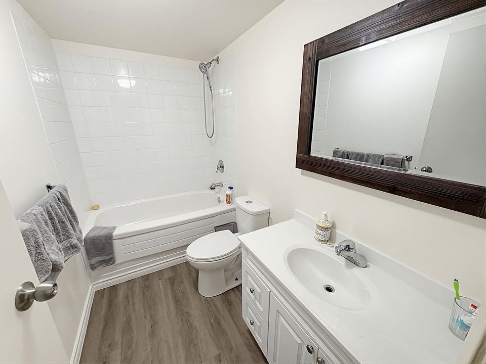 821 Burdett Avenue, Victoria, BC